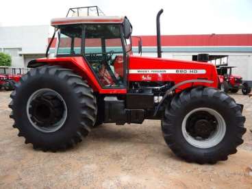 Massey Ferguson 680 cab..com Terraceador baldan