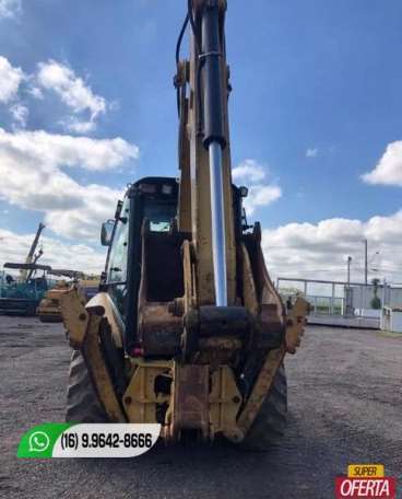 Escavadeira cat 416e 4x2 ano 09